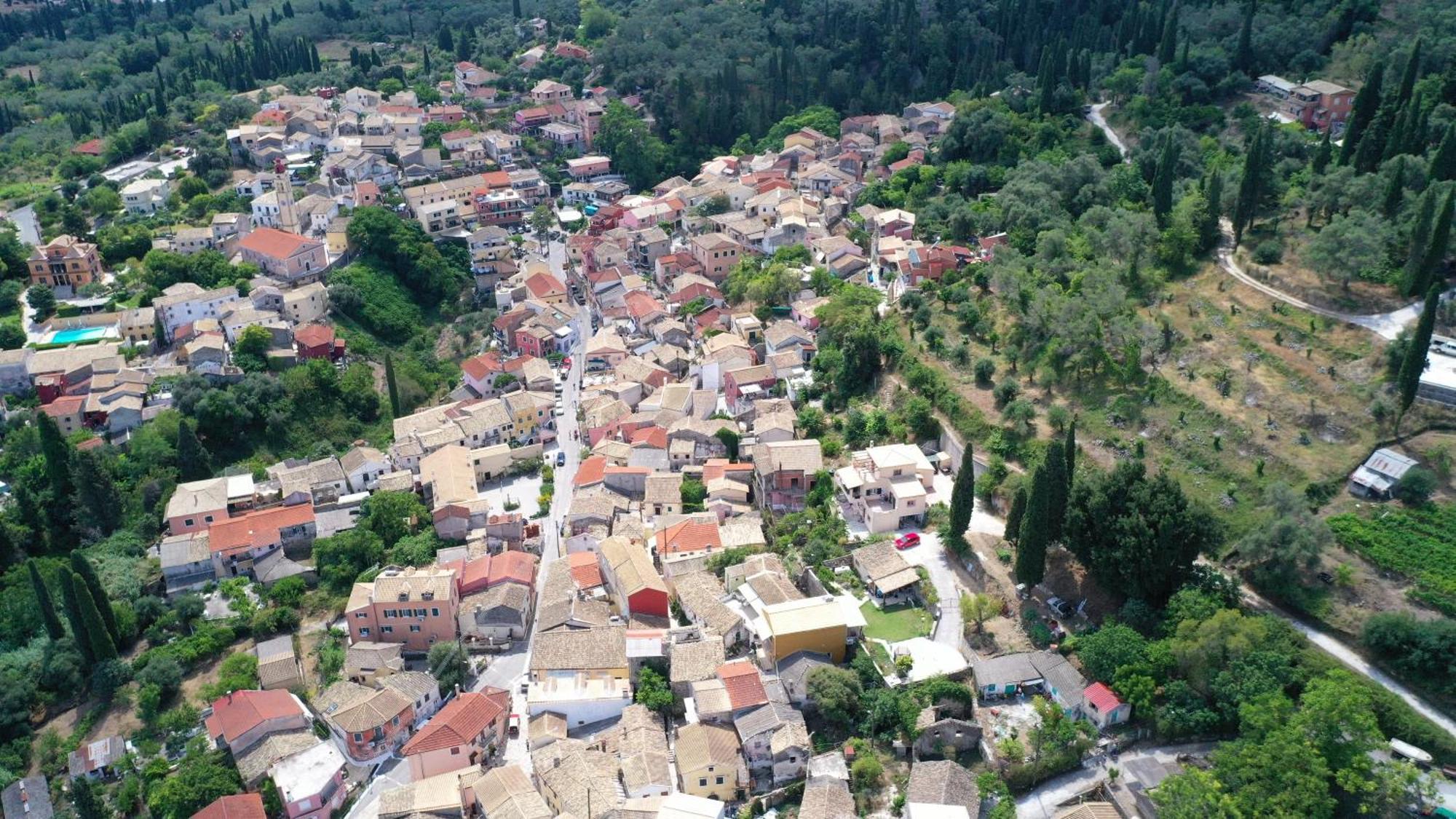 Siora Nina Charming Stone House Near Agios Gordios Villa Sinarades Luaran gambar